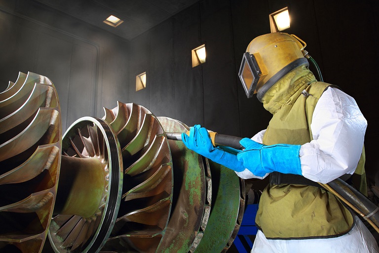 worker-sandblasting