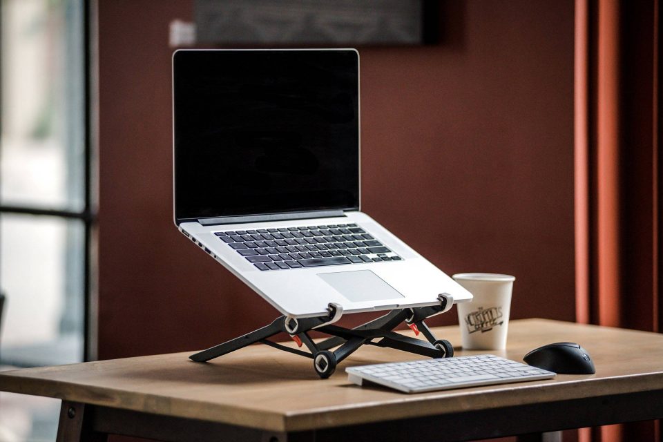 Laptop-Stand-960x640.jpg