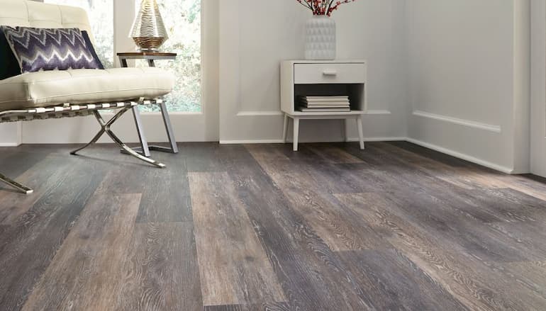 Vinyl-Plank-Flooring.jpg