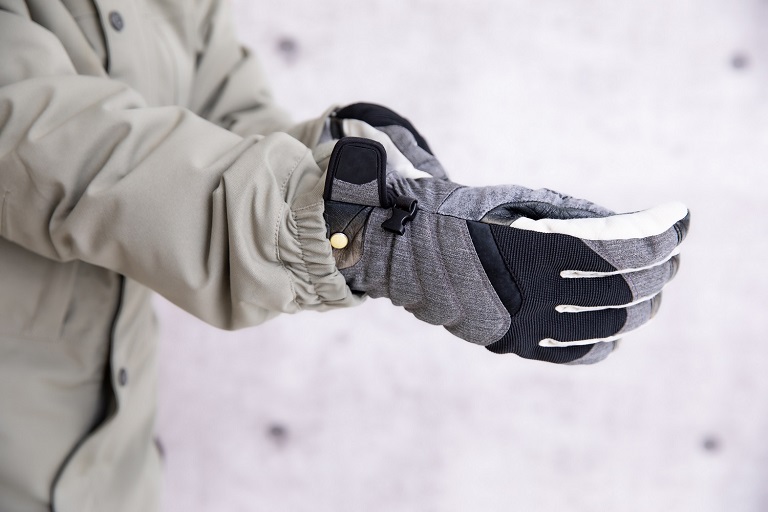 Mens-snowboard-gloves.jpeg