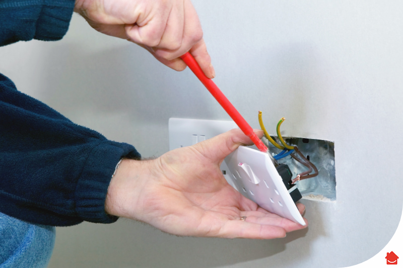  Replacing and Buying Power Point Sockets 