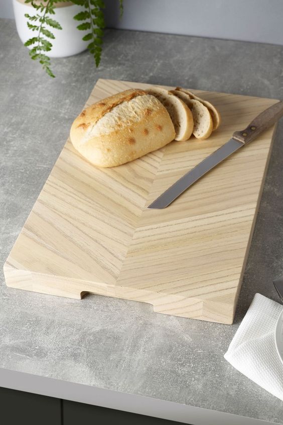 wooden chopping board