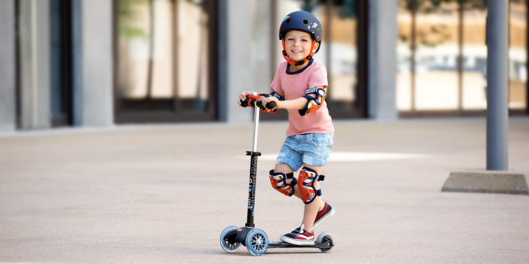 skateboarding knee and elbow pad