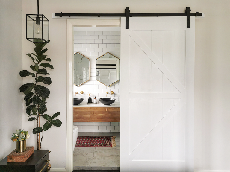 Get_the_Farmhouse_Look_Step_by_Step_Guide_to_Installing_a_Sliding_Barn_Door_1.png