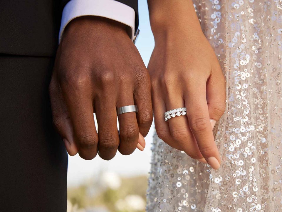 a pair of wedding rings

