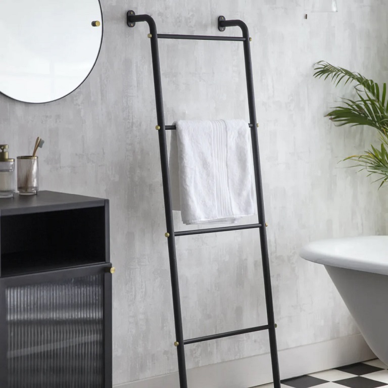 towel-ladders-1.jpg