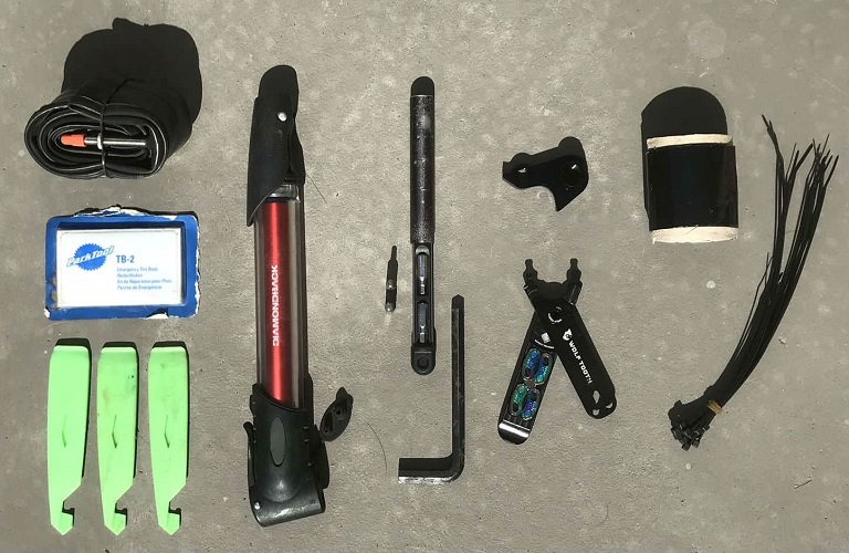 MTB tools and accessories
