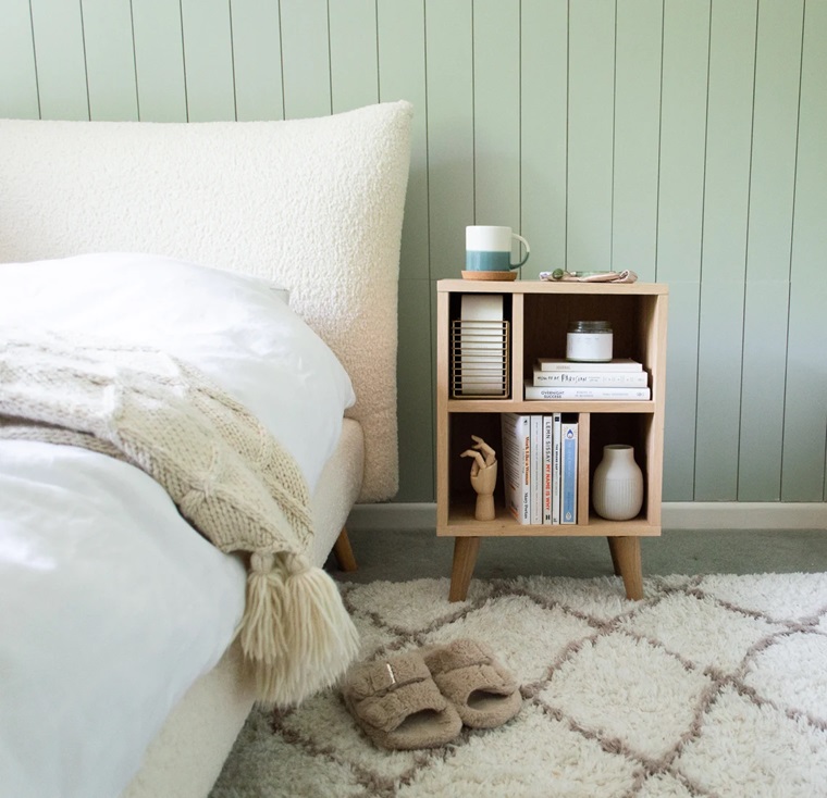 Bookshelf or Bedside Organiser