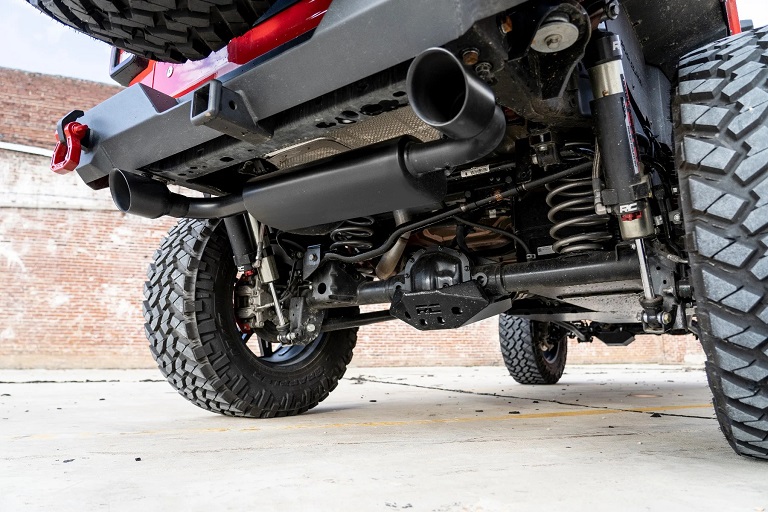 Aftermarket exhaust on 4x4