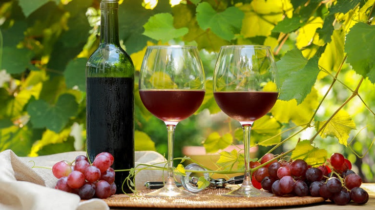 pinot-noir-wine.jpg