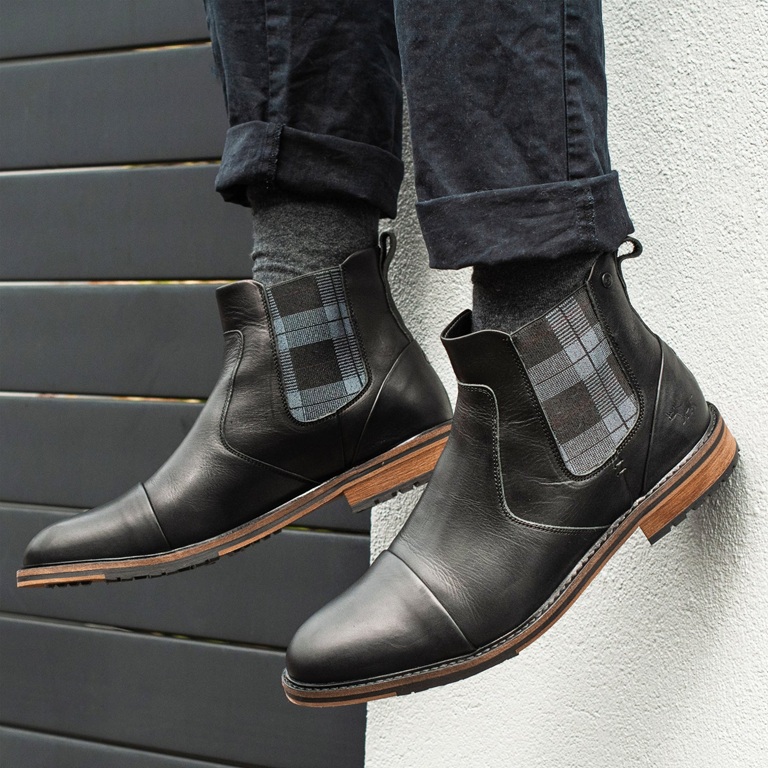 Fargo Chelsea Boots Black